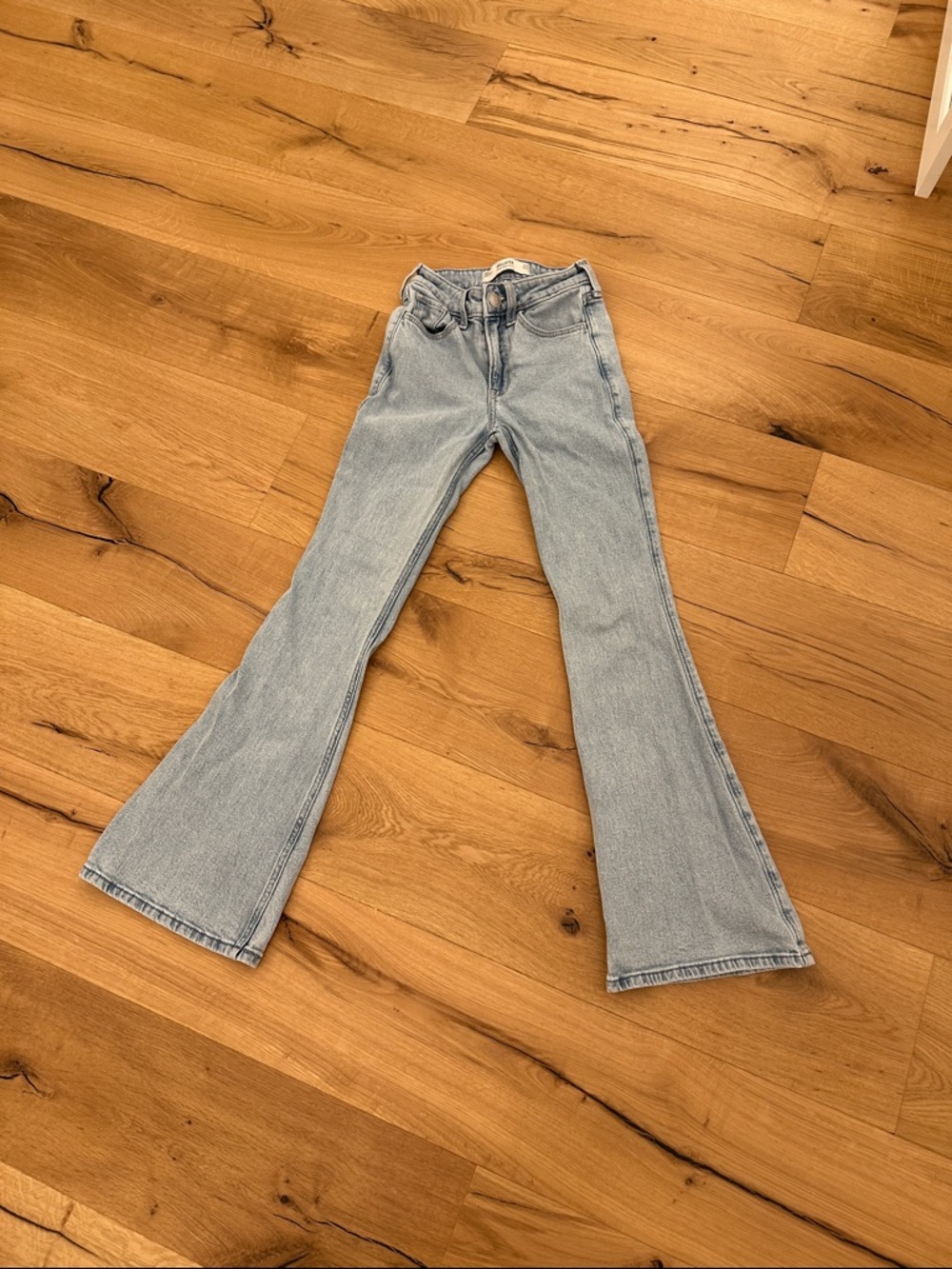 Hollister Light Blue Flare Jeans 000 short